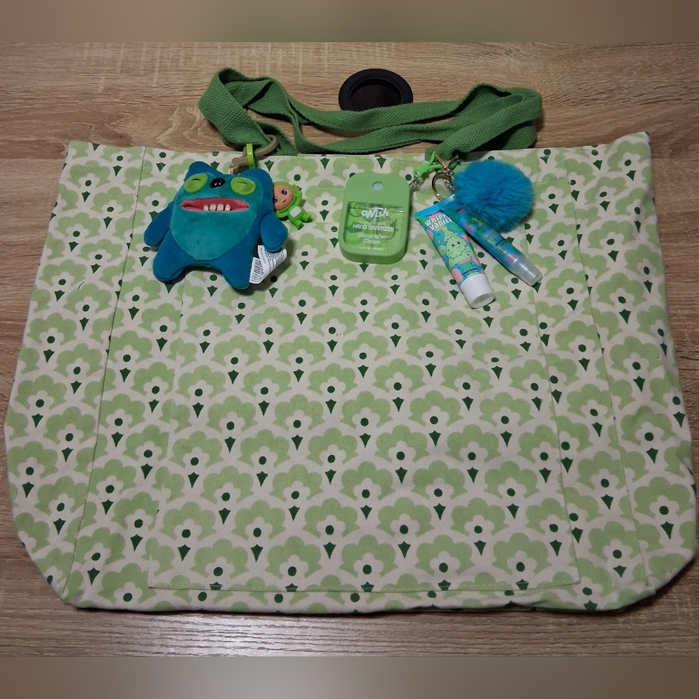 Barnes & Noble Green Floral Tote Bag and Charms